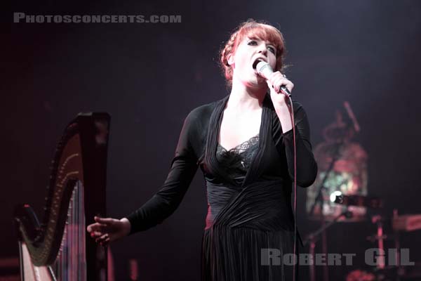 FLORENCE AND THE MACHINE - 2009-11-07 - PARIS - La Cigale - 